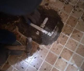 沁源卫生间漏水维修公司为您分享下卫生间渗水如何处理及注意事项